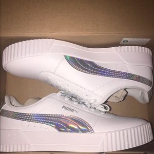 Puma iridescent Carina Sneakers